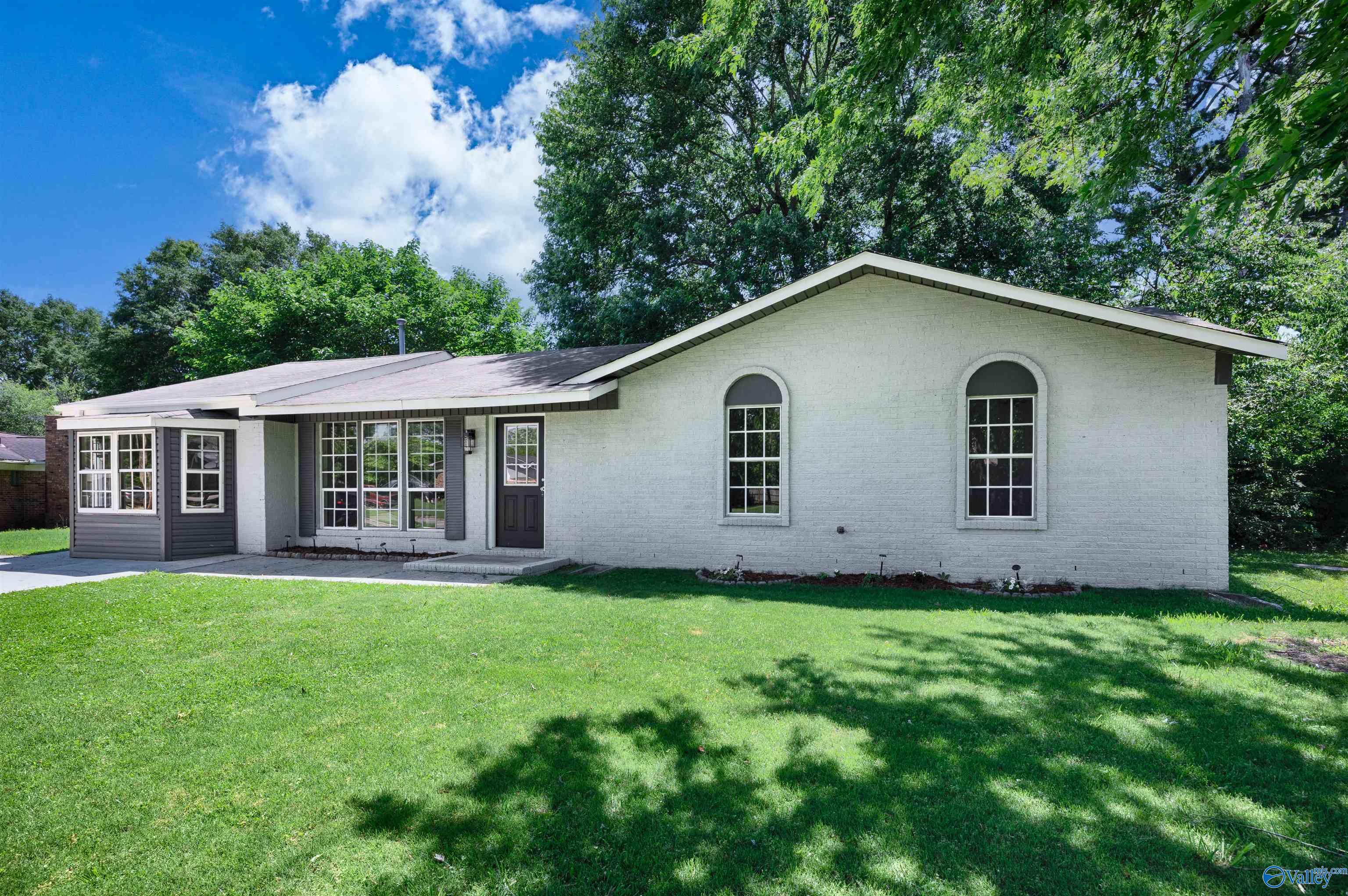 1007 Honeysuckle Lane, Decatur, Alabama image 4