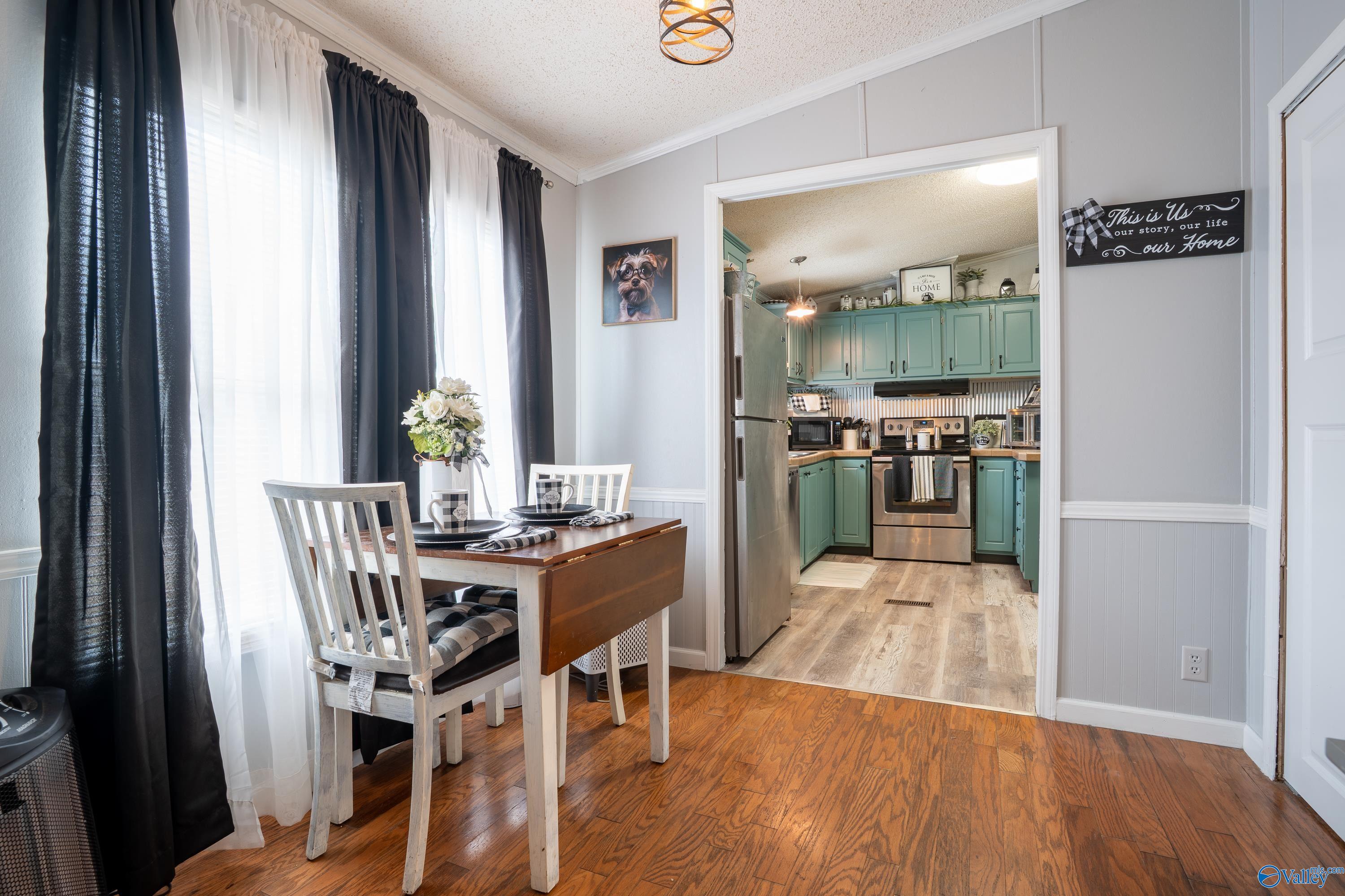 Flat Rock, Alabama 35966, United States, 3 Bedrooms Bedrooms, ,2 BathroomsBathrooms,Residential,Active,249092