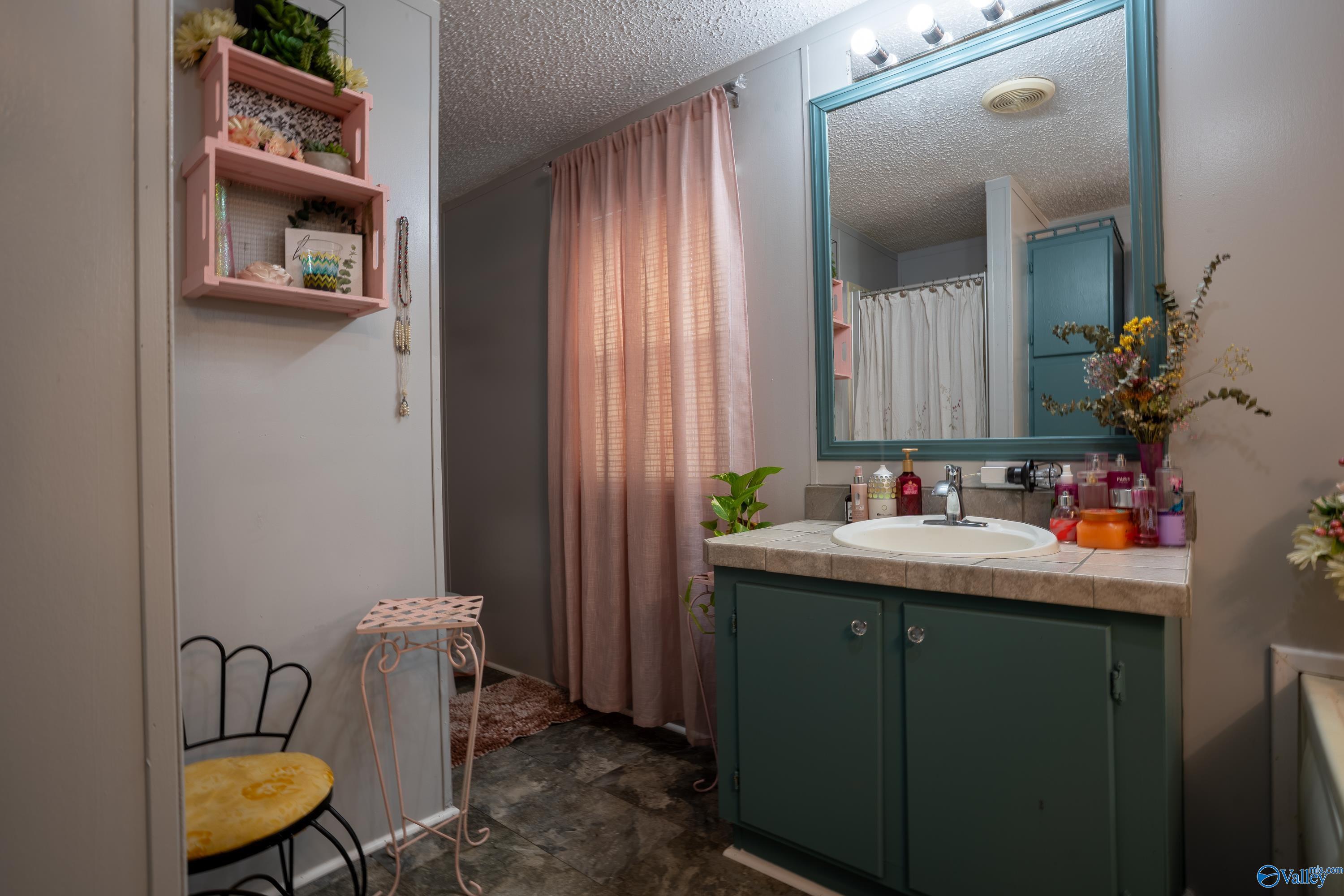 Flat Rock, Alabama 35966, United States, 3 Bedrooms Bedrooms, ,2 BathroomsBathrooms,Residential,Active,249092