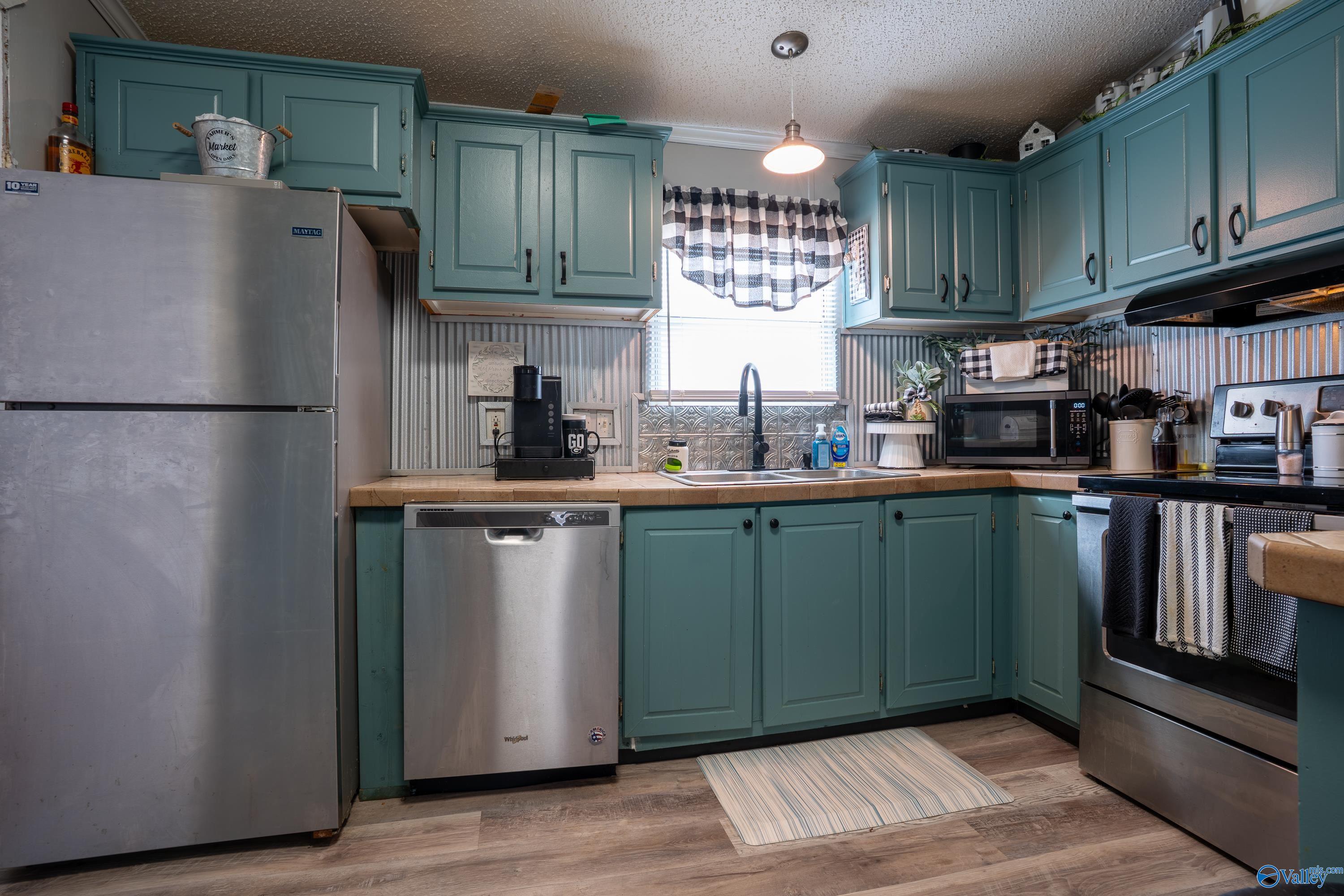 Flat Rock, Alabama 35966, United States, 3 Bedrooms Bedrooms, ,2 BathroomsBathrooms,Residential,Active,249092