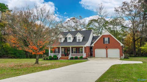 Homes For Sale - 1072 Blessing Road<br/> Albertville, AL 35951