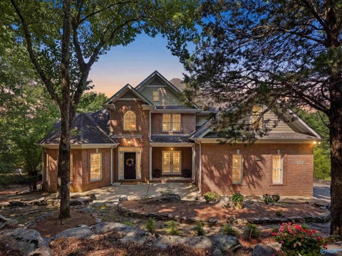 Homes For Sale - 4015 High Mountain Road<br/> Huntsville, AL 35811
