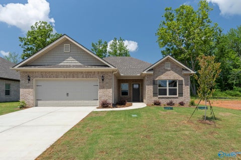 Homes For Sale - 147 Virtue Way<br/> Harvest, AL 35749