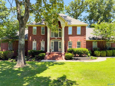 Homes For Sale - 1503 Magnolia Drive<br/> Hartselle, AL 35640