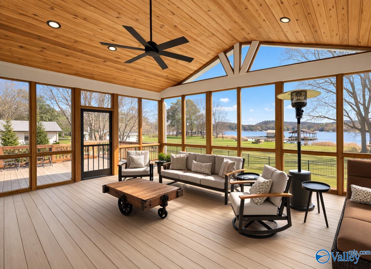 3713 Meadow Wood Circle