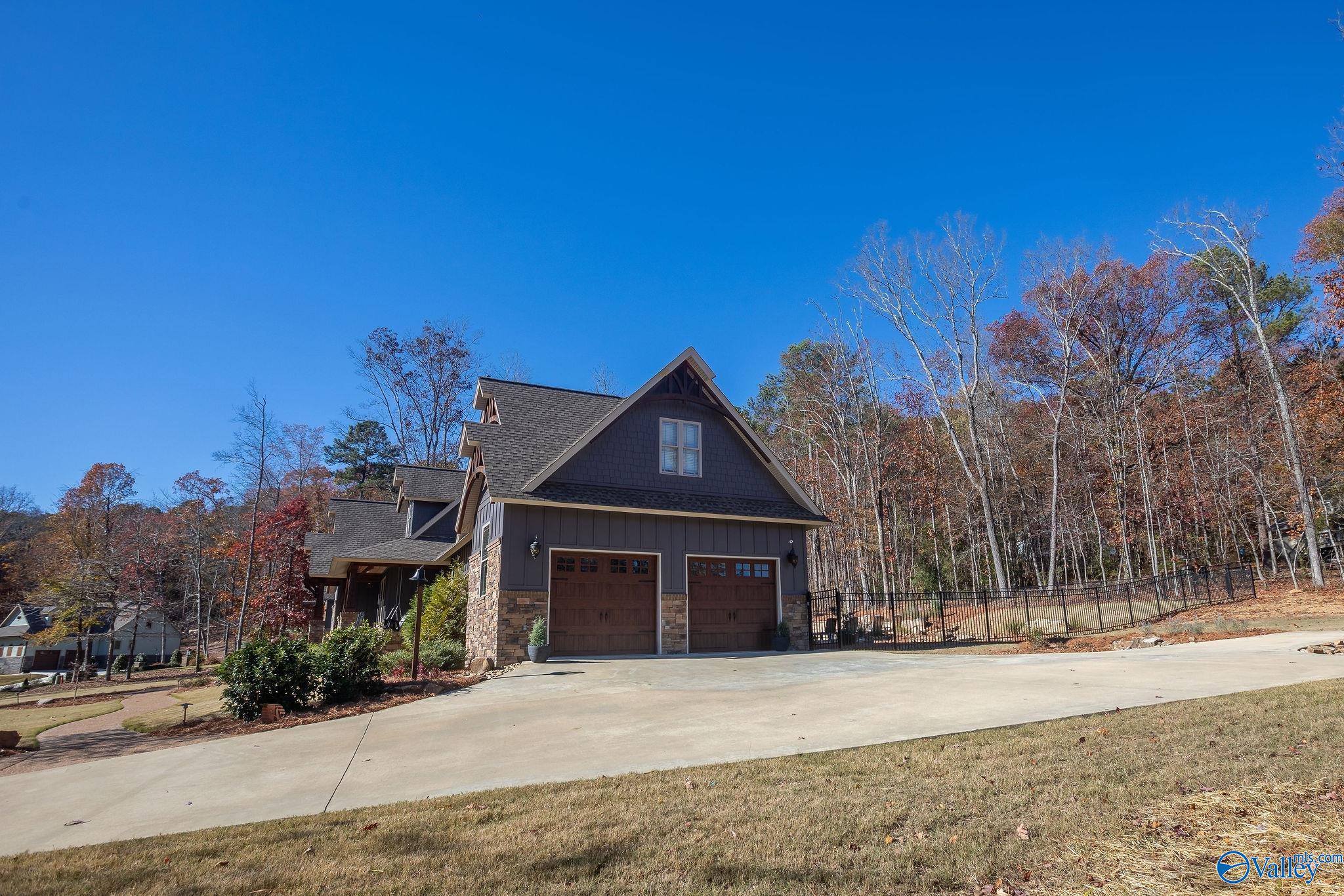 108 River Point Drive, Rainbow City, Alabama image 9