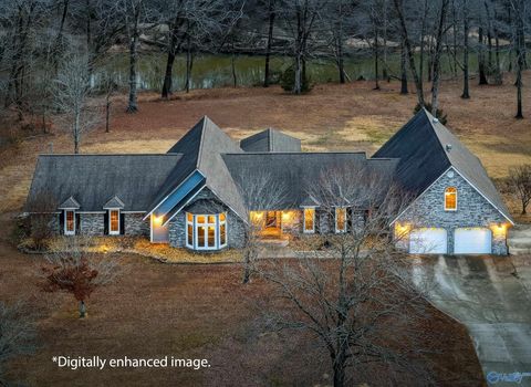 Photo of 2267 County Highway 35, Hamilton, AL 35570 (MLS # 21910416)