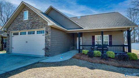 Homes For Sale - 801 Thomas Avenue<br/> Boaz, AL 35957