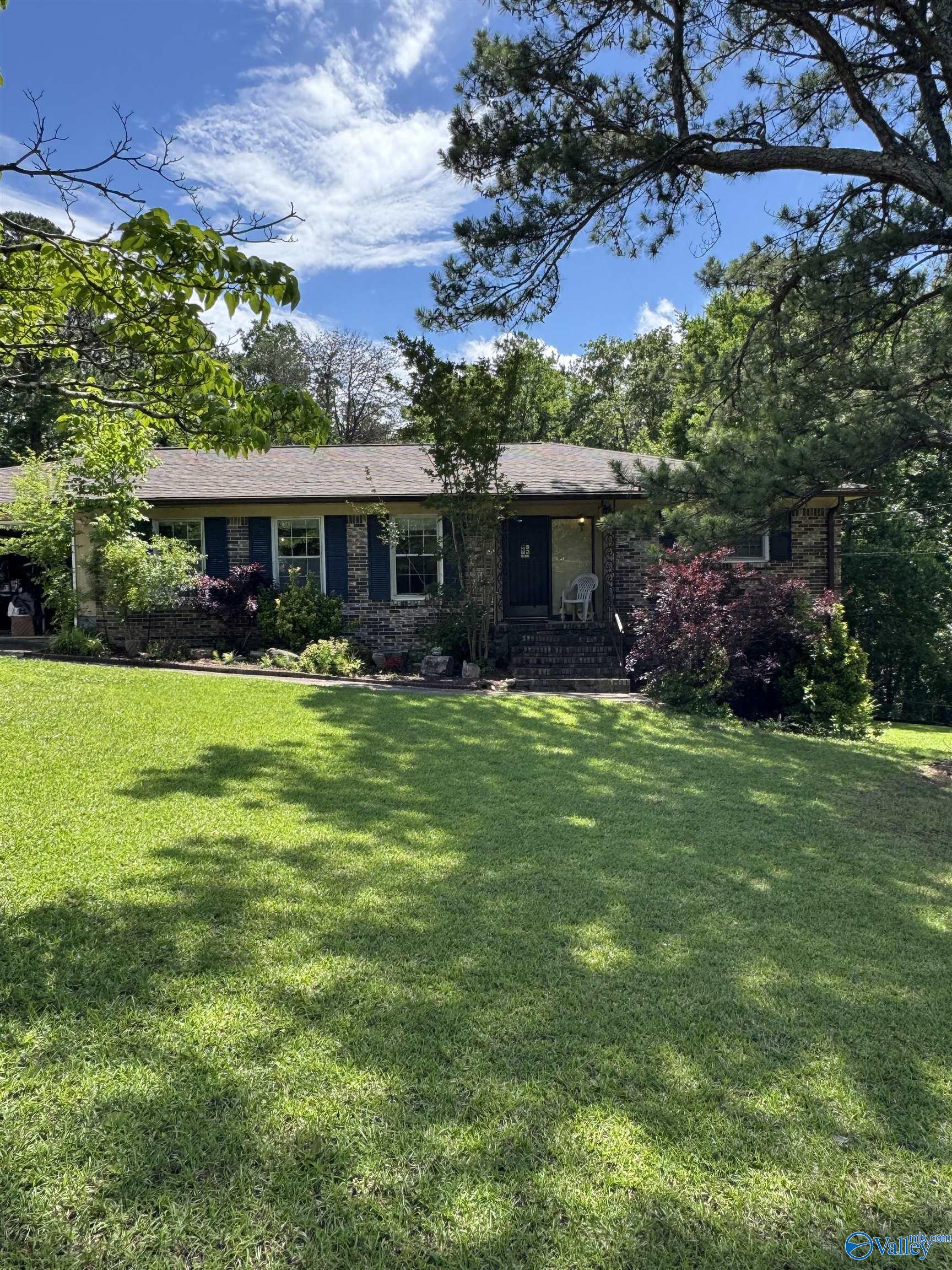 132 Mary Lou Circle, Gadsden, Alabama image 1
