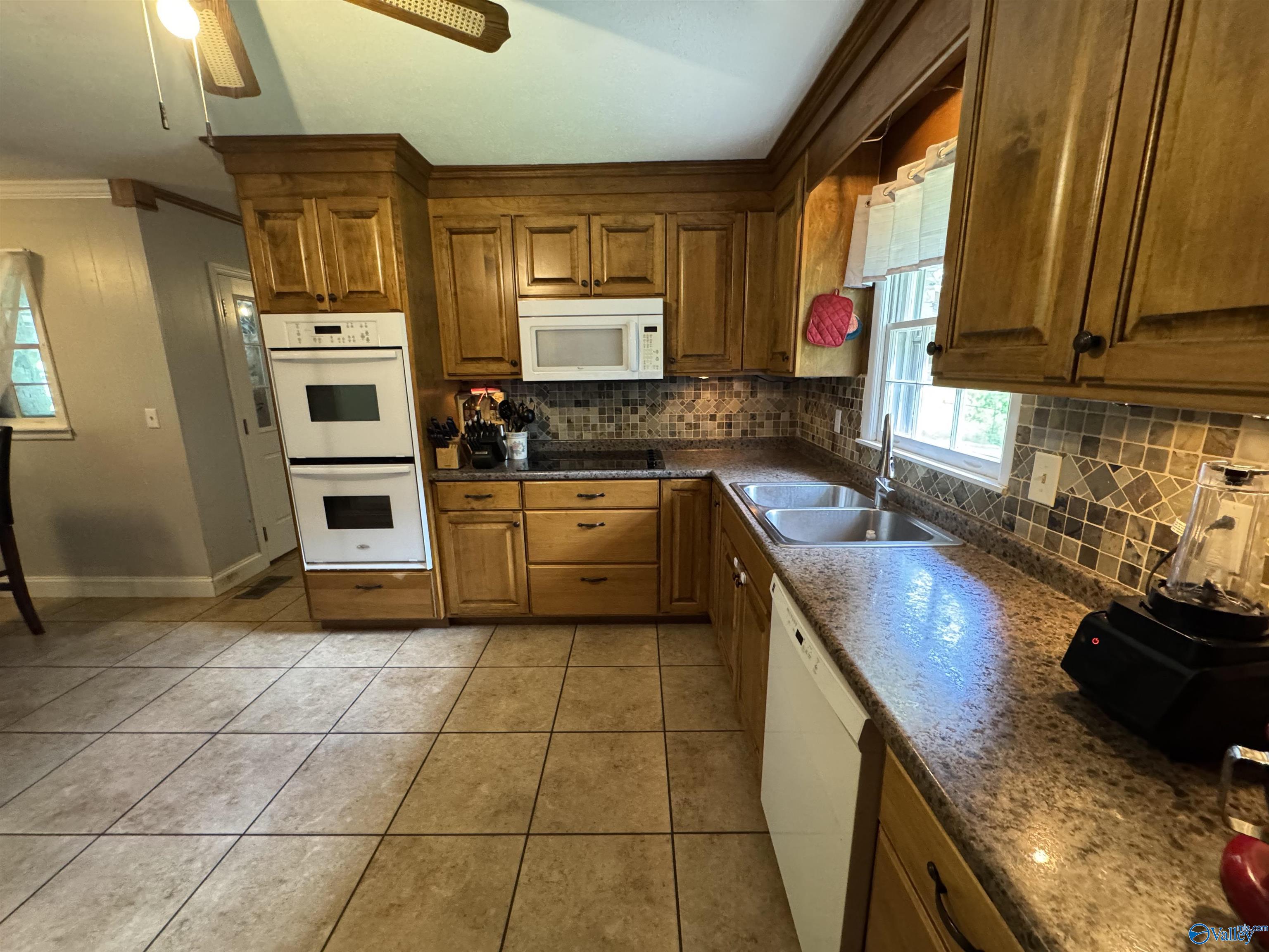 132 Mary Lou Circle, Gadsden, Alabama image 4