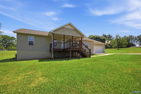 Homes For Sale - 20 Sidney Drive<br/> Scottsboro, AL 35769