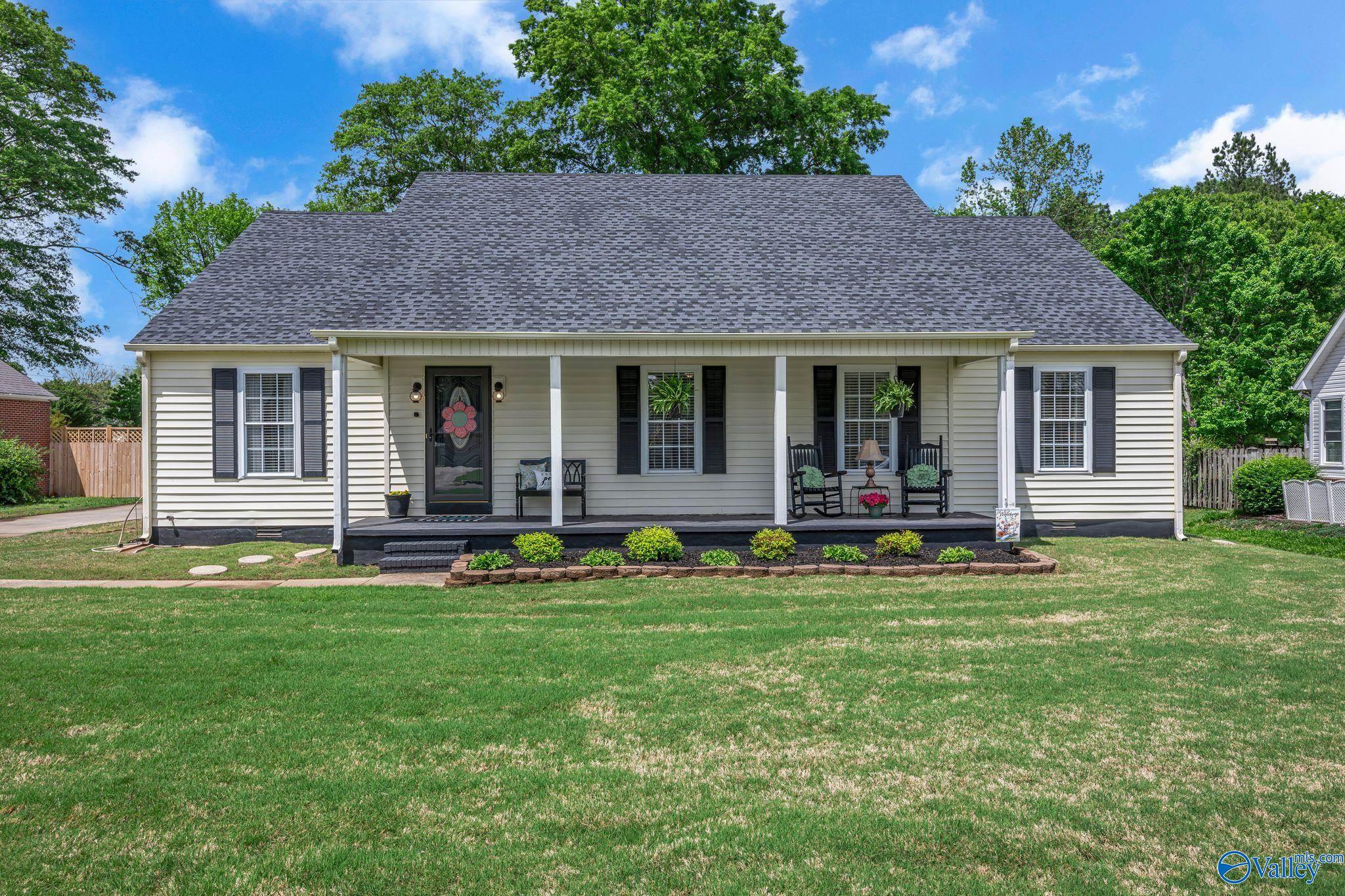 17557 Owens Street, Athens, Alabama image 1