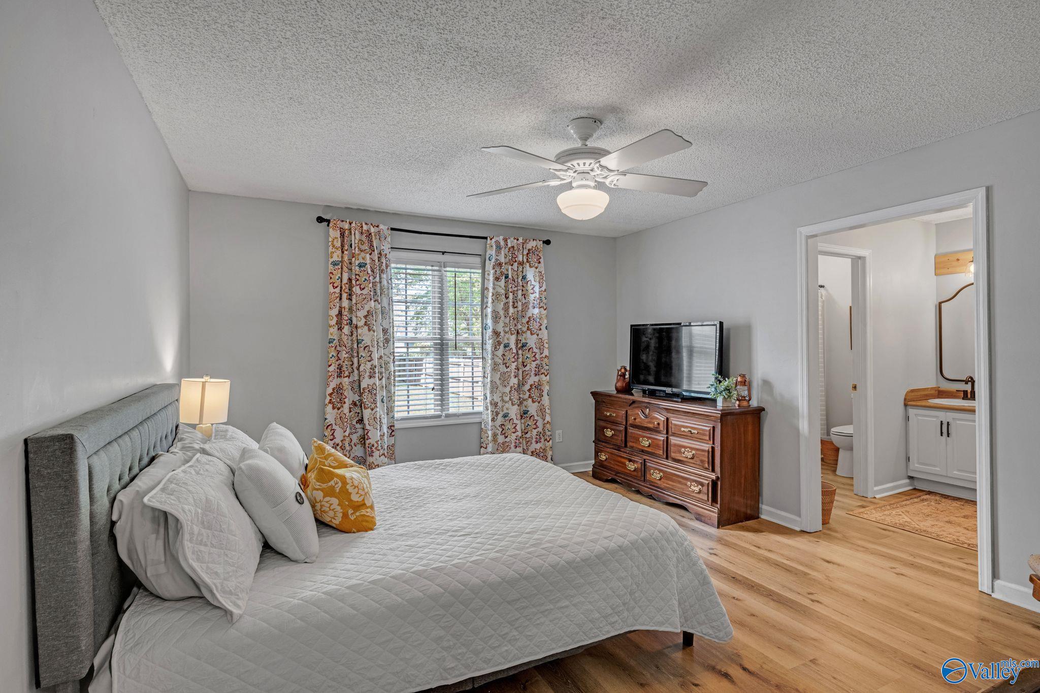 17557 Owens Street, Athens, Alabama image 18