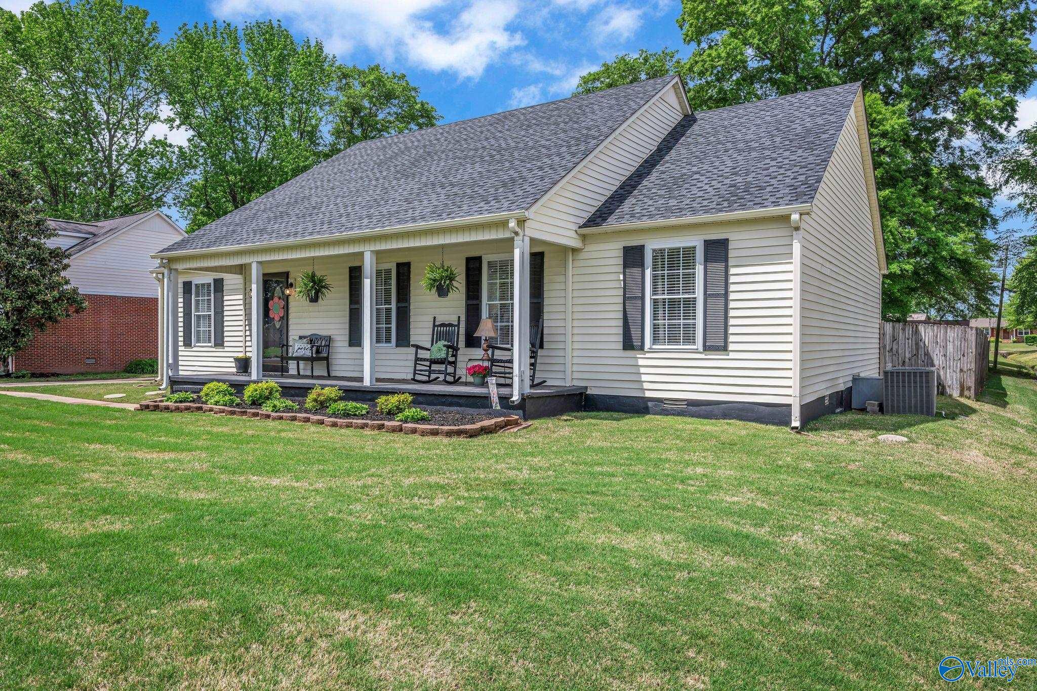 17557 Owens Street, Athens, Alabama image 2