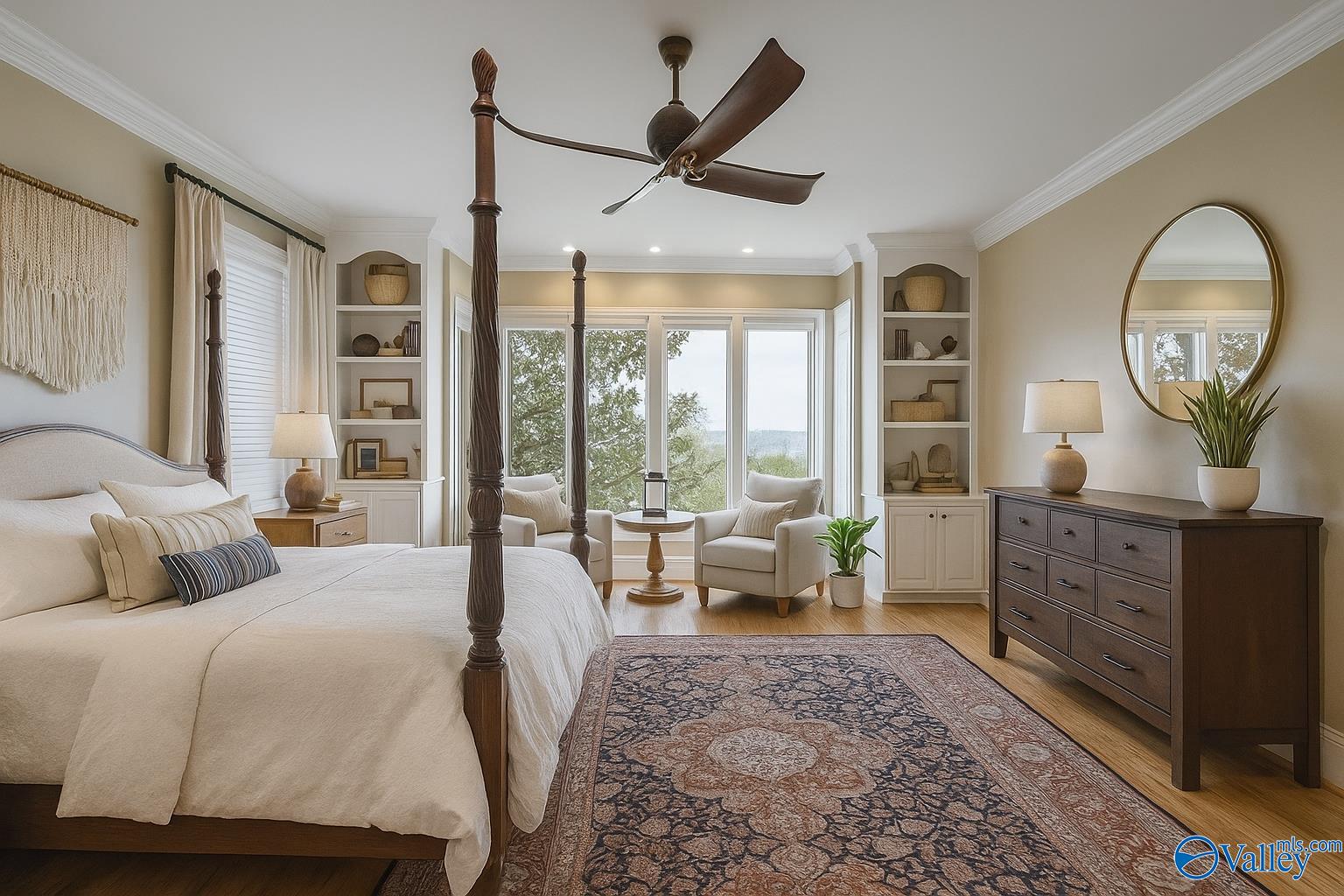 Huntsville, Alabama 35802, United States, 4 Bedrooms Bedrooms, ,4 BathroomsBathrooms,Residential,Active,104277