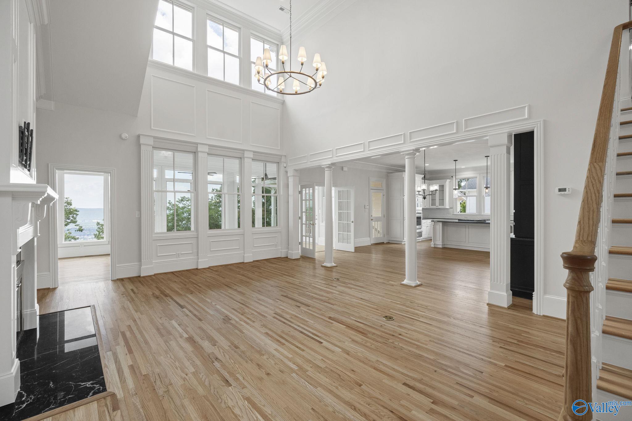 Huntsville, Alabama 35802, United States, 4 Bedrooms Bedrooms, ,4 BathroomsBathrooms,Residential,Active,104277