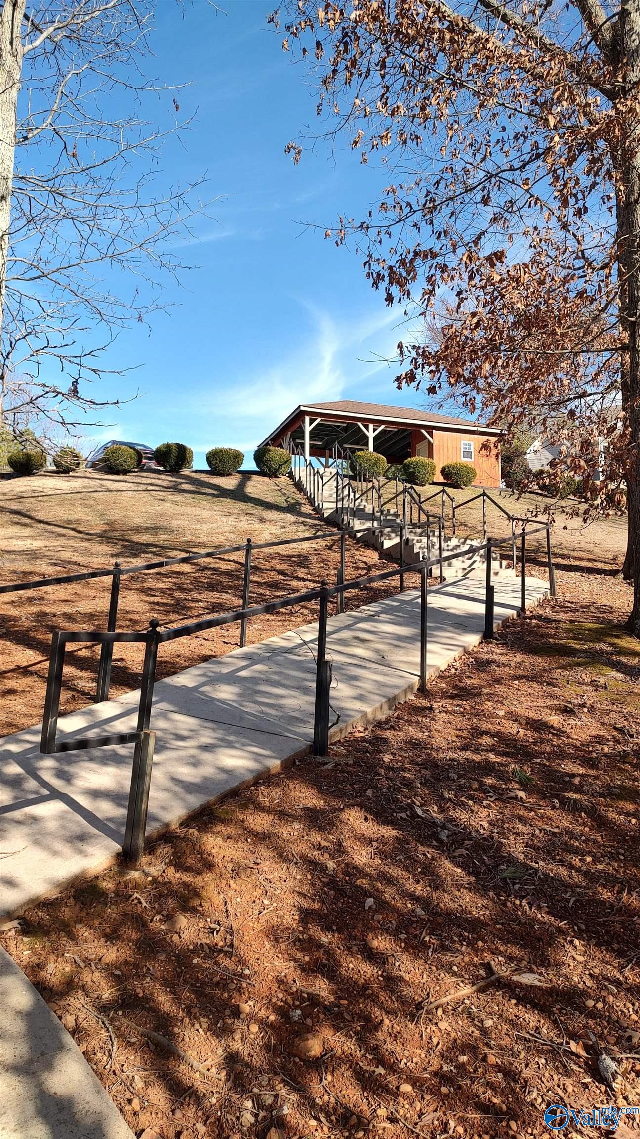 147 Lookout Mountain Drive, Scottsboro, Alabama image 13