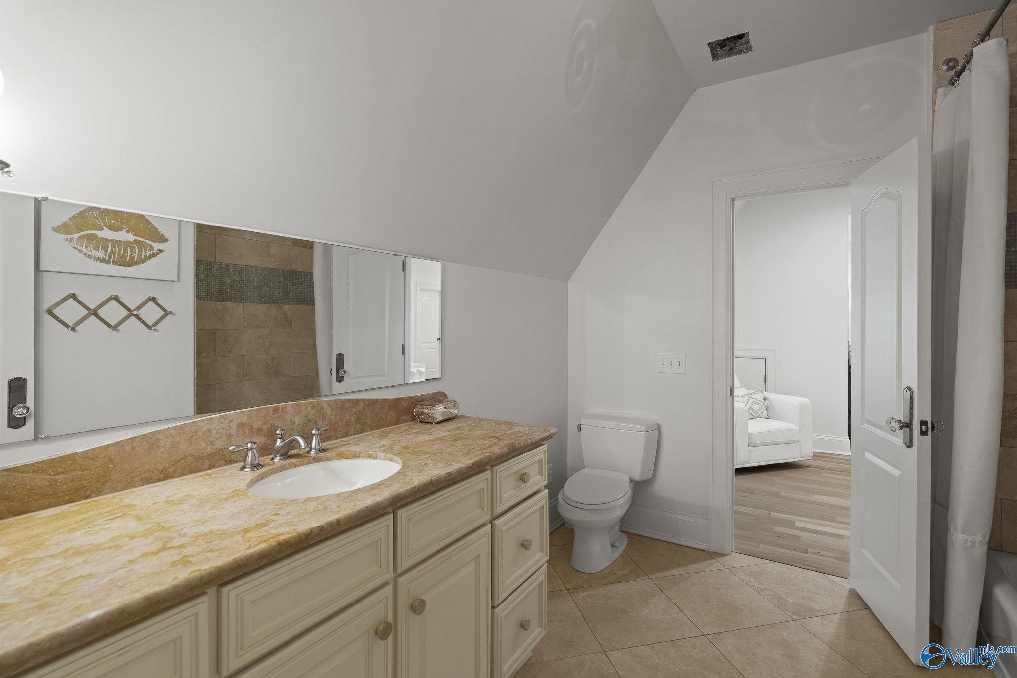 Huntsville, Alabama 35801, United States, 5 Bedrooms Bedrooms, ,4 BathroomsBathrooms,Residential,Active,188534