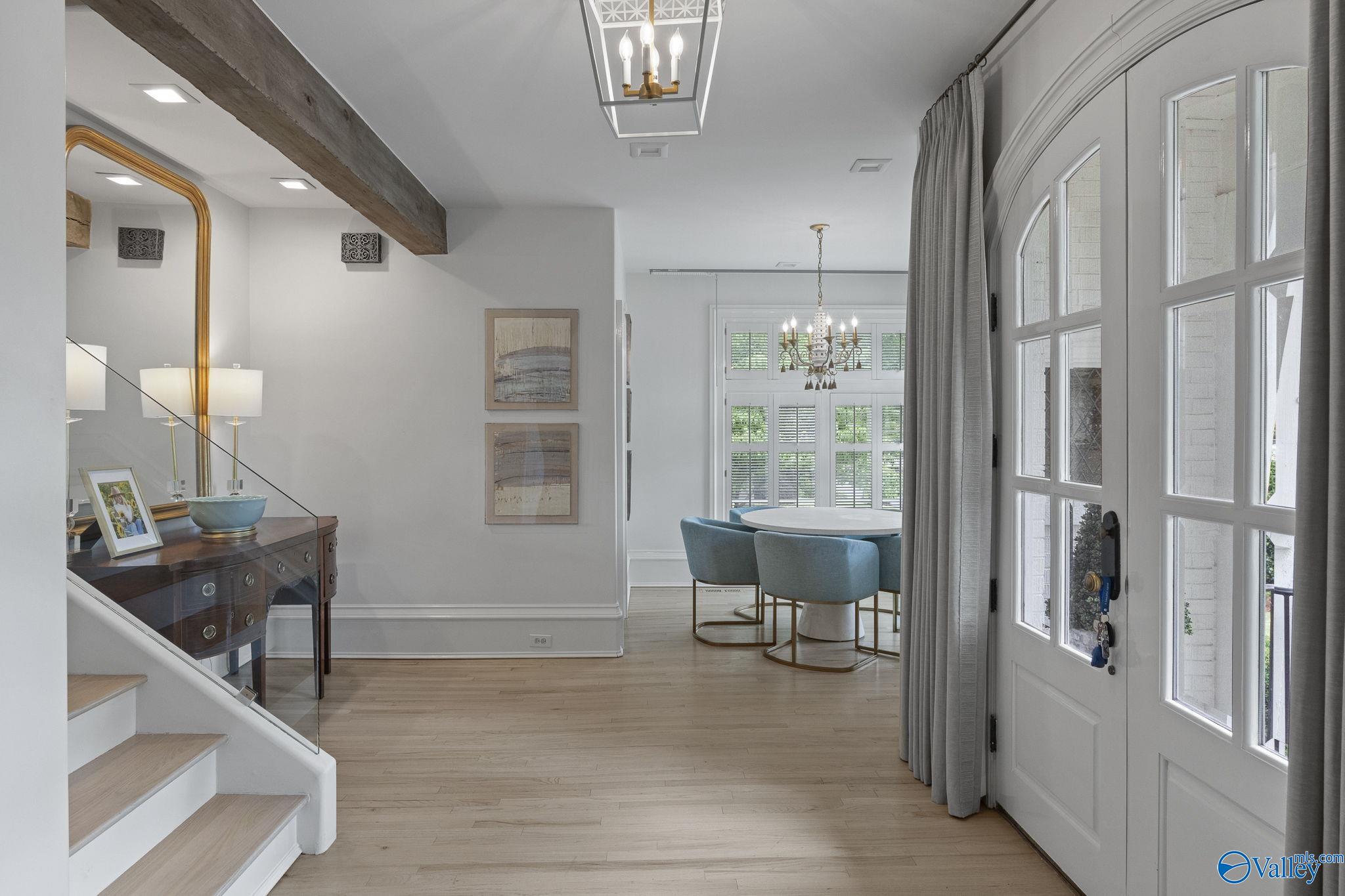 Huntsville, Alabama 35801, United States, 5 Bedrooms Bedrooms, ,4 BathroomsBathrooms,Residential,Active,188534