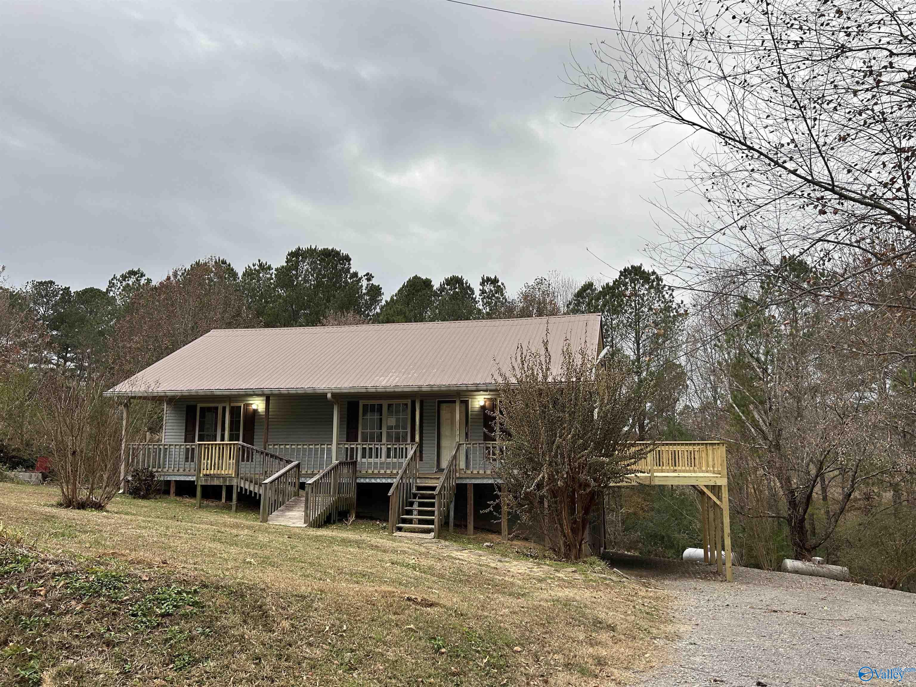 1544 County Road 573, Hanceville, Alabama image 1