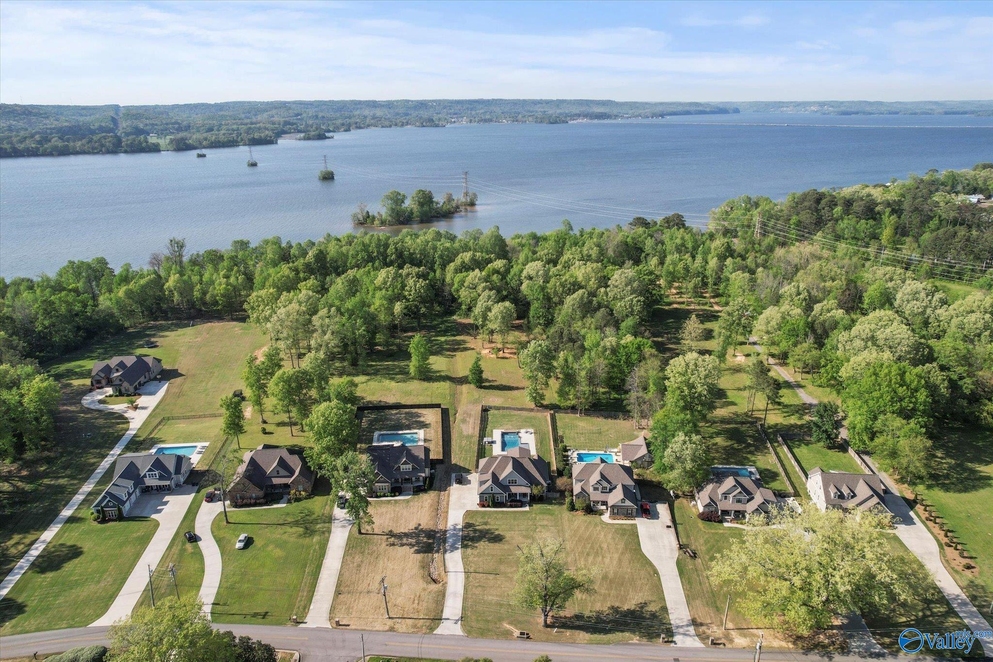 3320 Creek Path Road, Guntersville, Alabama image 46