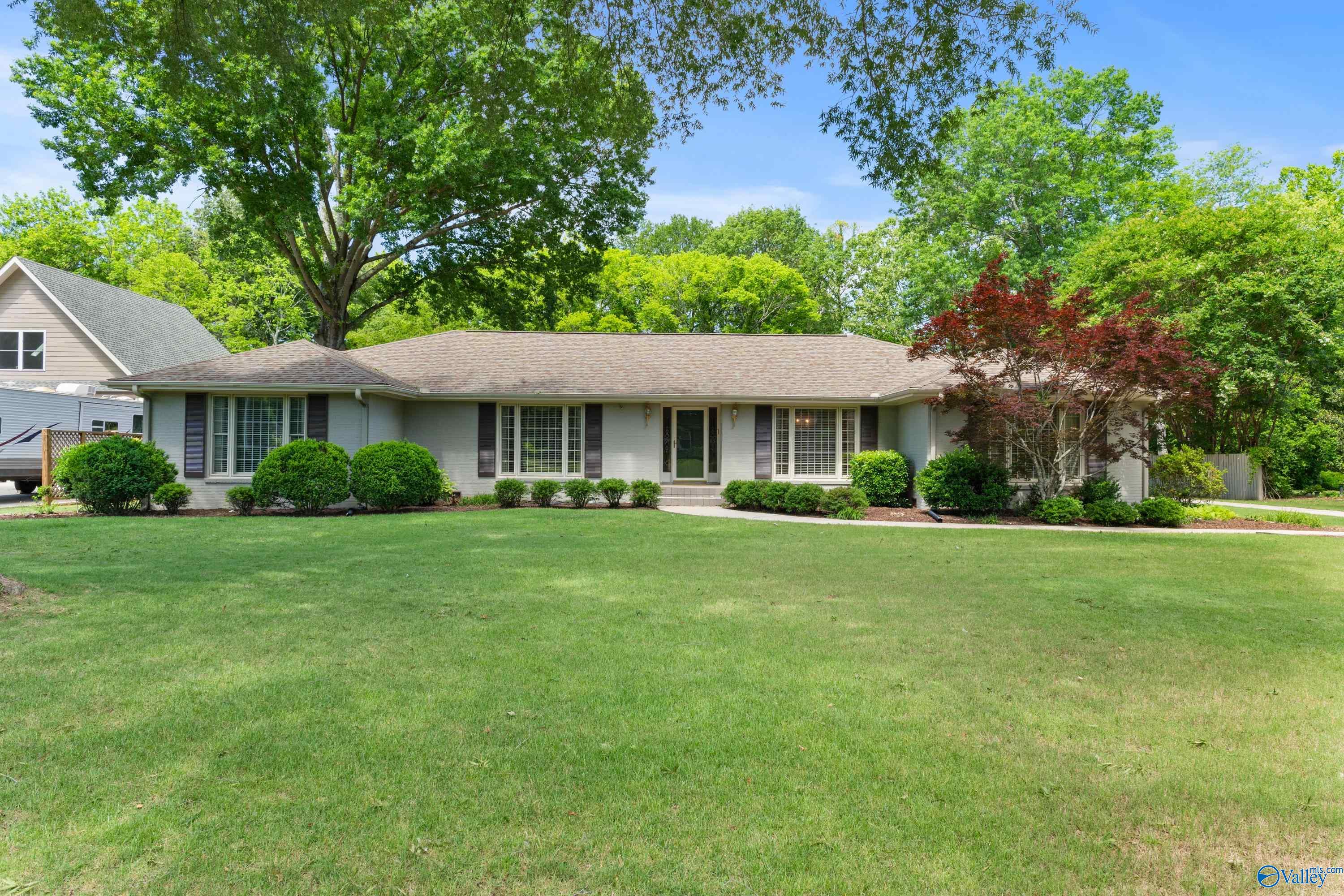 4028 Dotson Drive, Huntsville, Alabama image 1