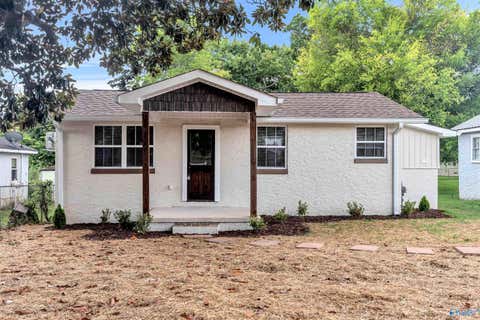 Homes For Sale - 208 S Spurr Street<br/> Florence, AL 35630