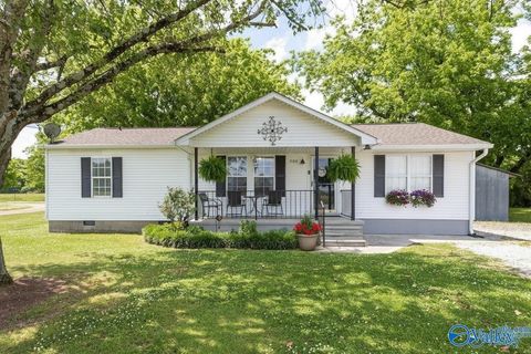 Homes For Sale - 284 Brockway Road<br/> Owens Cross Roads, AL 35763