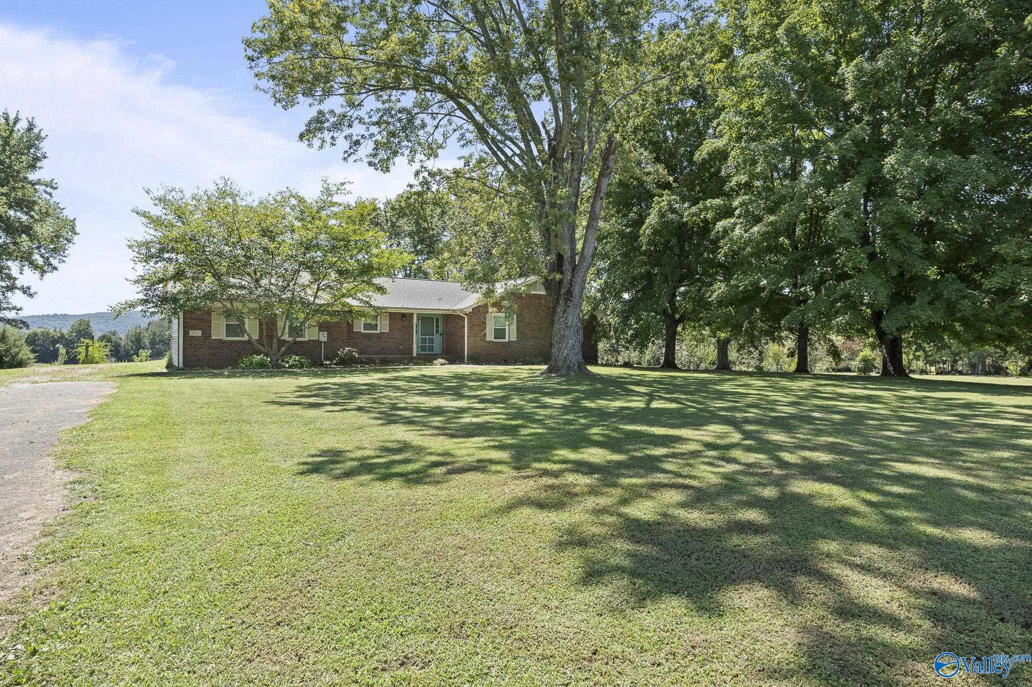 504 Hurricane Road