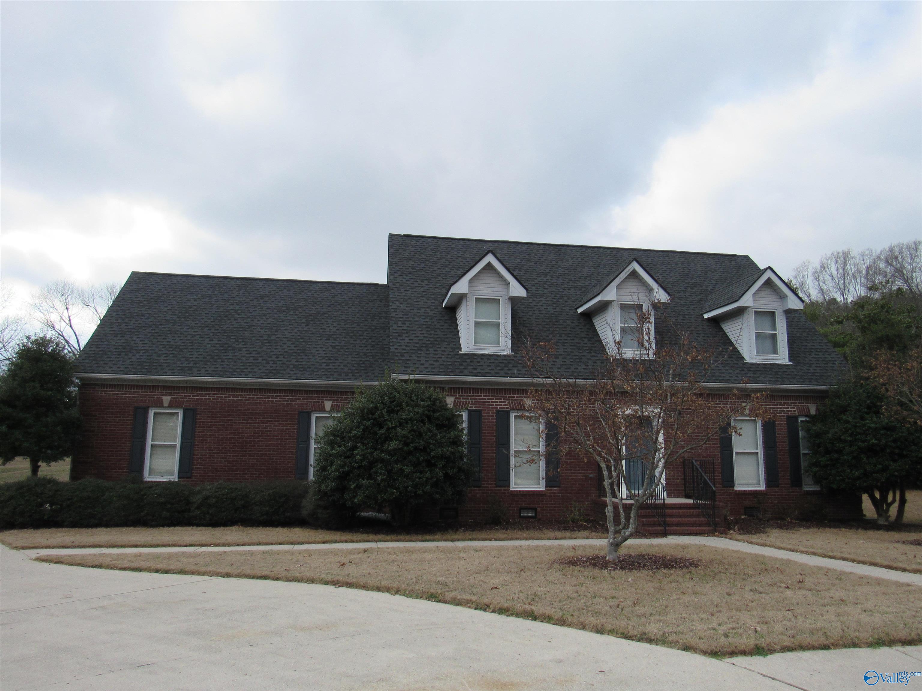 1700 Creek Bend Circle, Huntsville, Alabama image 1