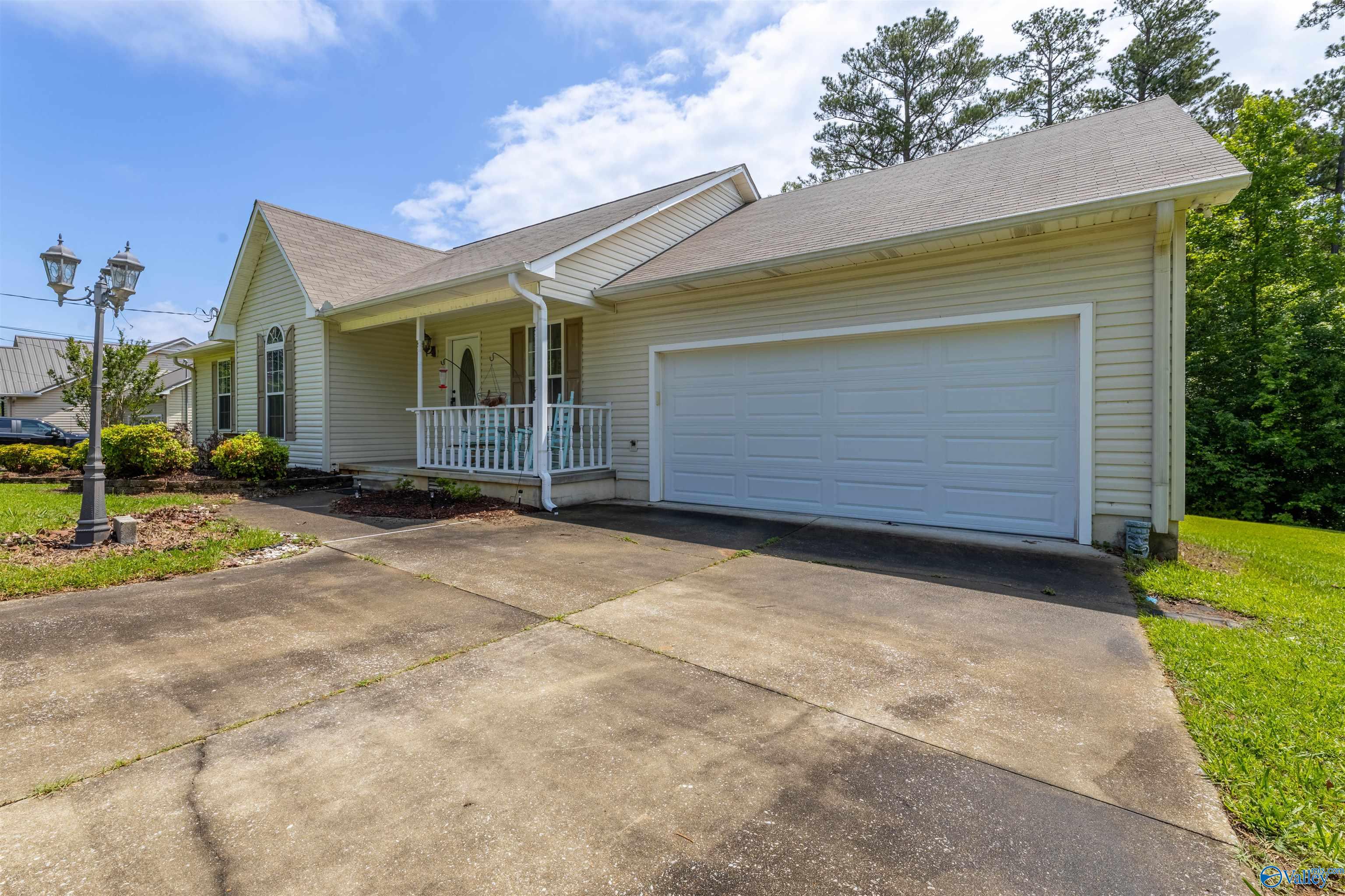 2823 Langdale Street, Hokes Bluff, Alabama image 3