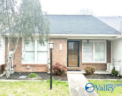 Photo of 412 Bromwich Street, Decatur, AL 35603 (MLS # 21912421)