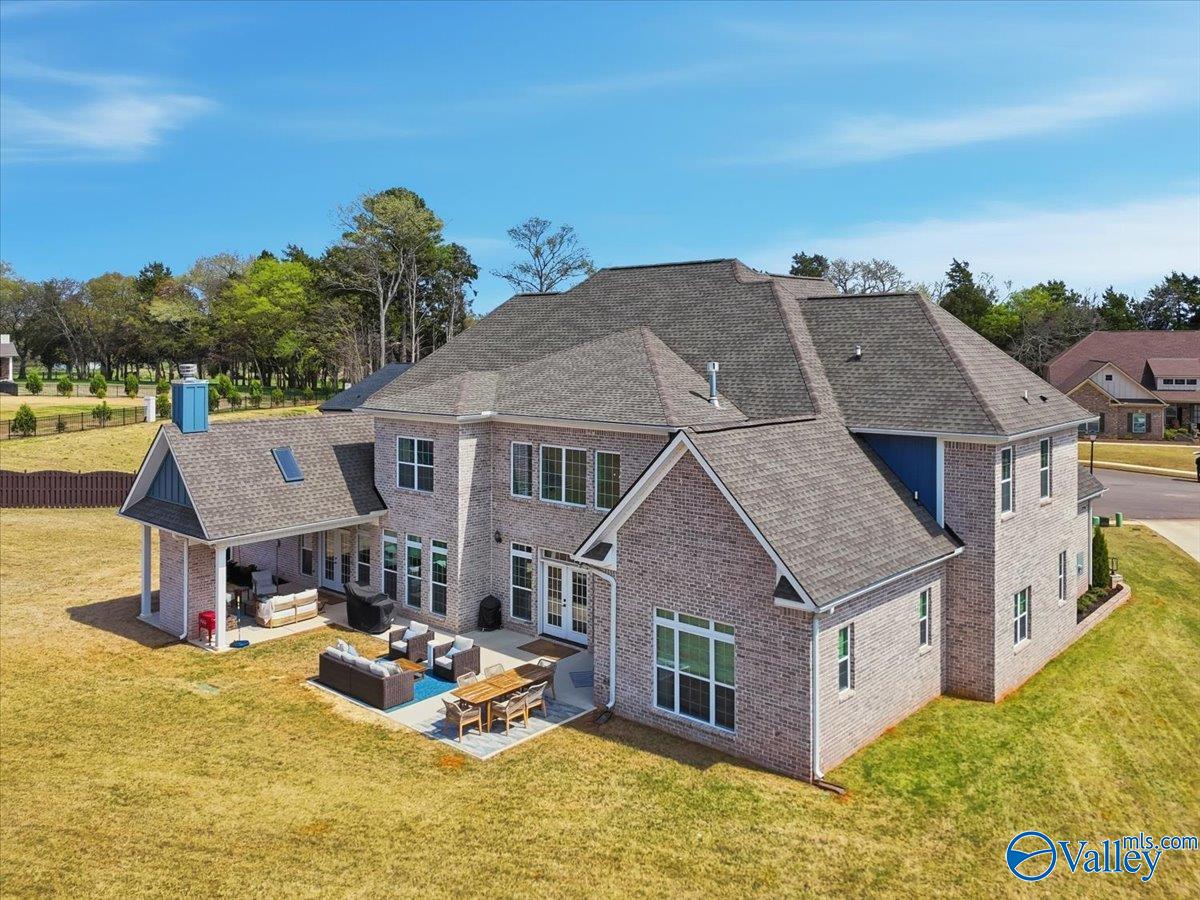 Meridianville, Alabama, 35759, United States, 5 Bedrooms Bedrooms, ,5 BathroomsBathrooms,Residential,Active,2032377