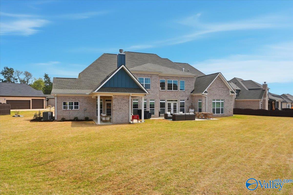 Meridianville, Alabama, 35759, United States, 5 Bedrooms Bedrooms, ,5 BathroomsBathrooms,Residential,Active,2032377