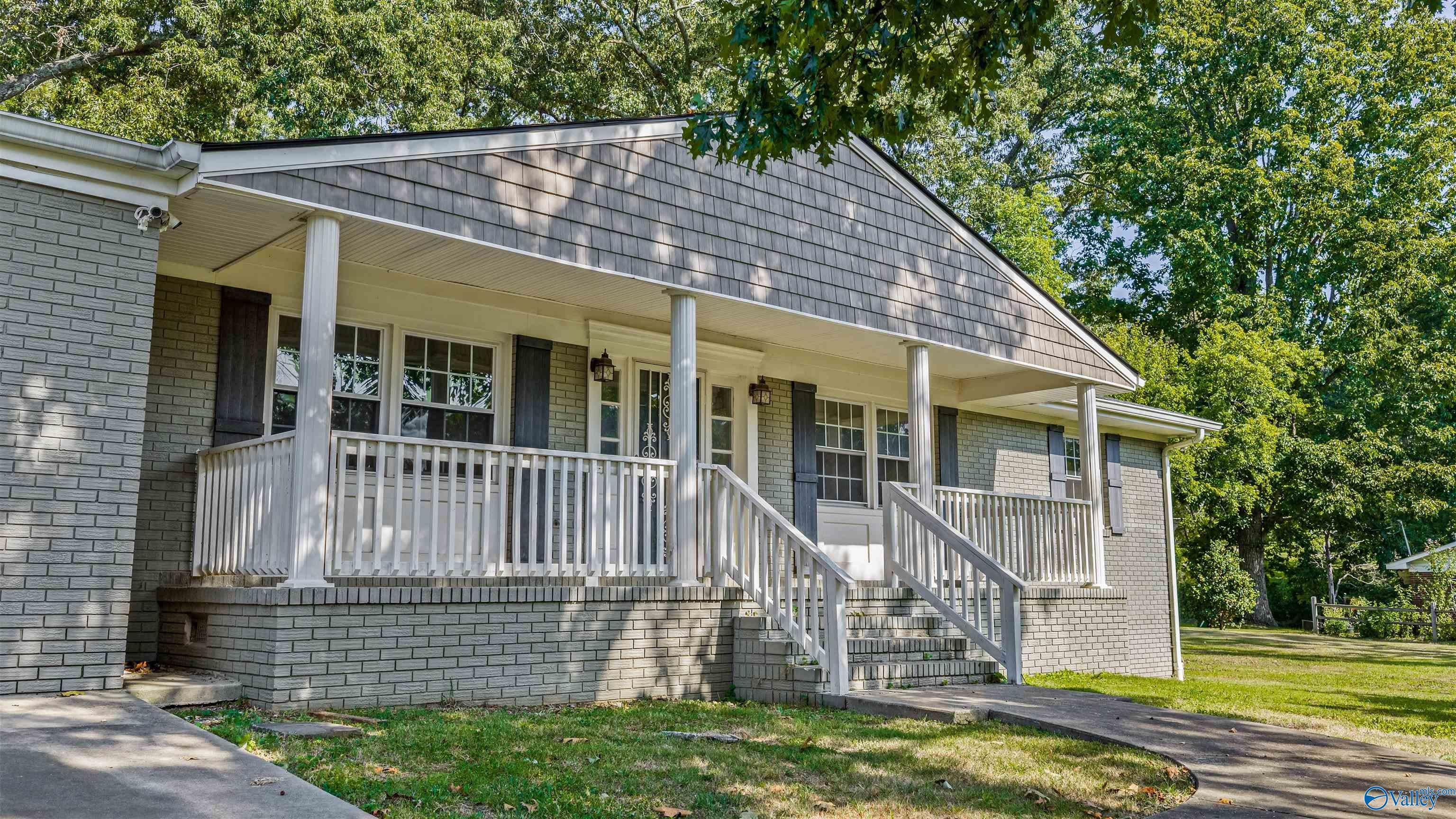 3002 N Alabama Avenue