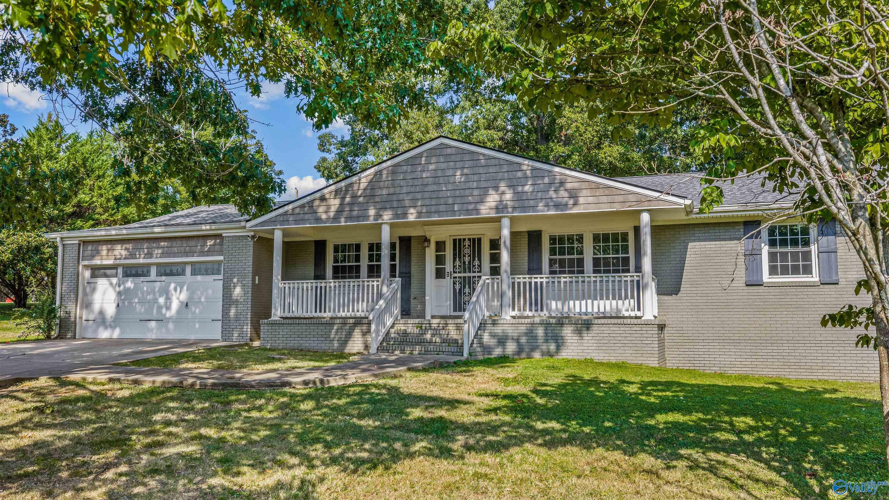 3002 N Alabama Avenue