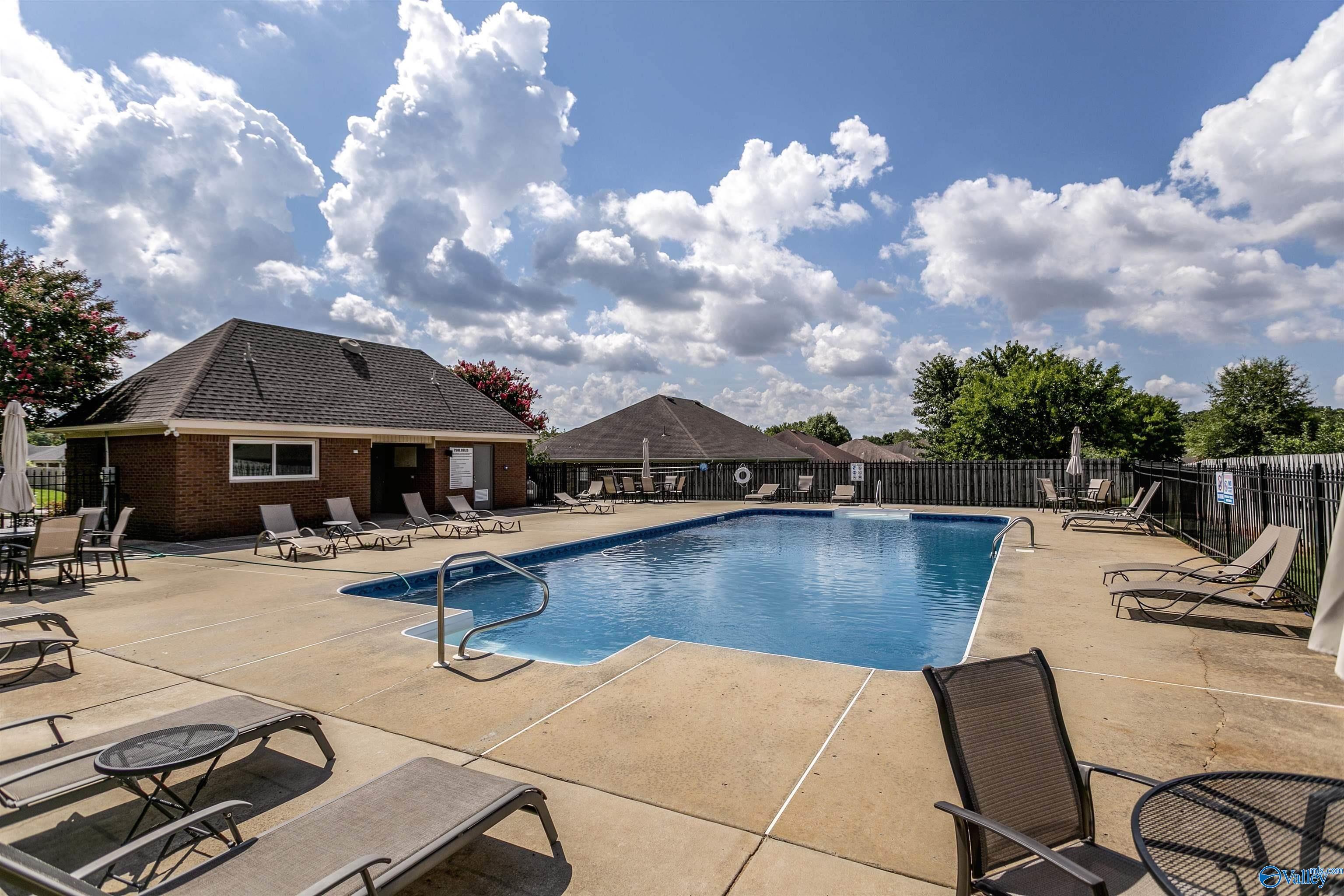114 Galt Lane, Madison, Alabama image 11