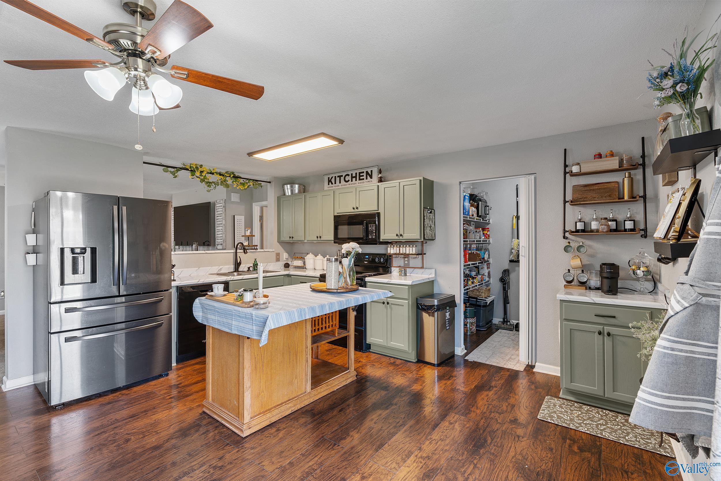 227 Whitestone Drive, Huntsville, Alabama image 6