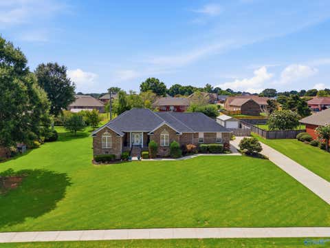 Homes For Sale - 1902 Lillian Drive<br/> Limestone County, Athens, AL 35611