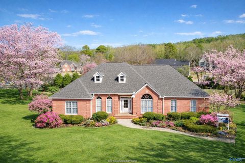 Photo of 2831 Summerwind Drive, Decatur, AL 35603 (MLS # 21913075)