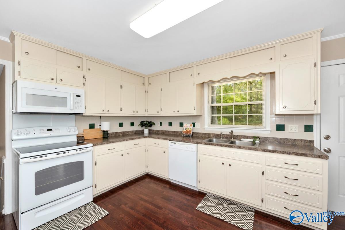 325 Pawnee Trail, Huntsville, Alabama image 8