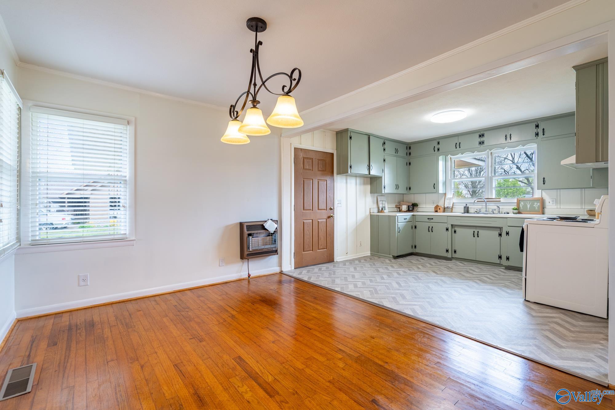210 Auburn Street, Centre, Alabama image 9