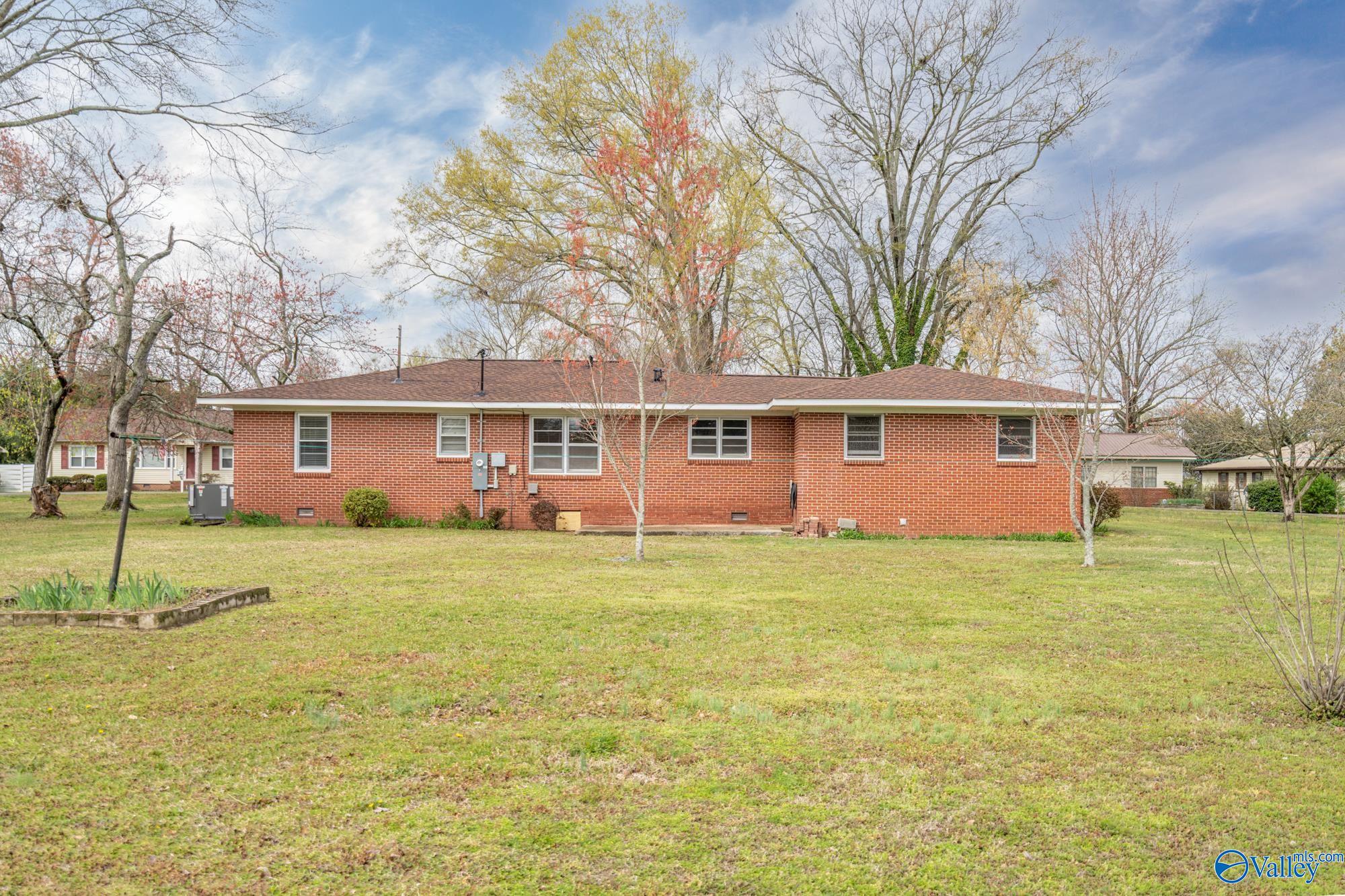 210 Auburn Street, Centre, Alabama image 23