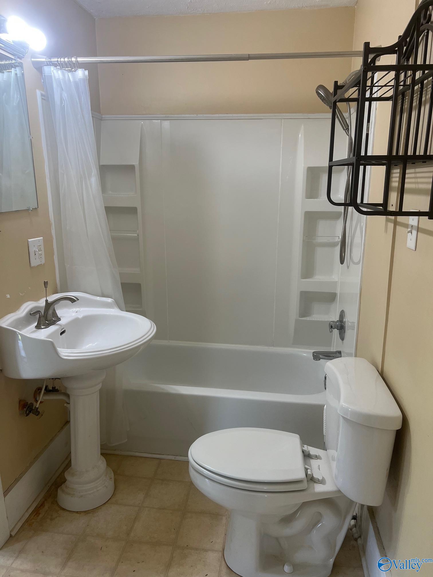 3957 Lister Ferry Road, Rainbow City, Alabama image 16