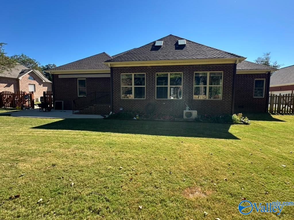 111 Holbrook Drive