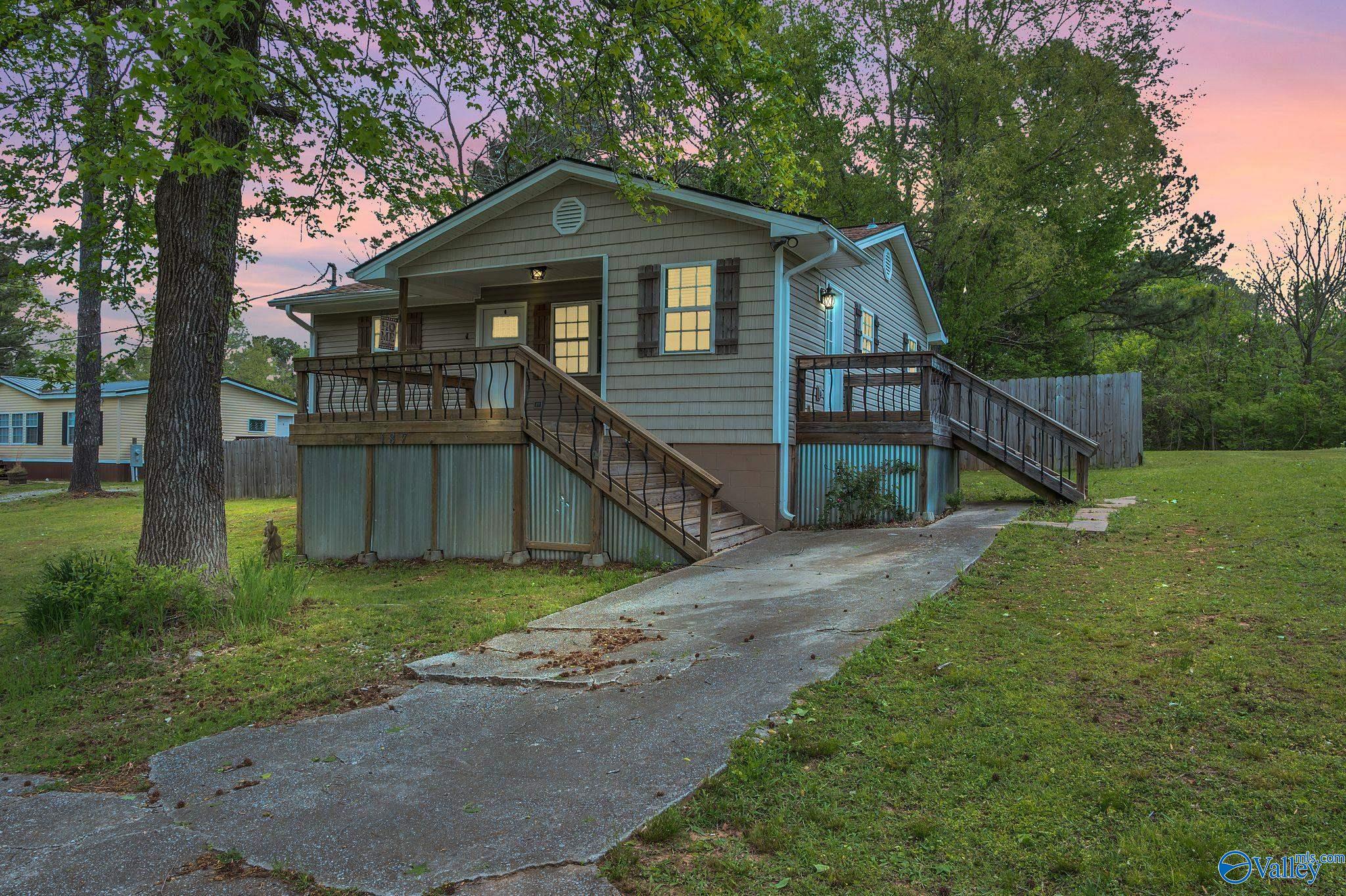 187 Townsend Drive, Huntsville, Alabama image 1