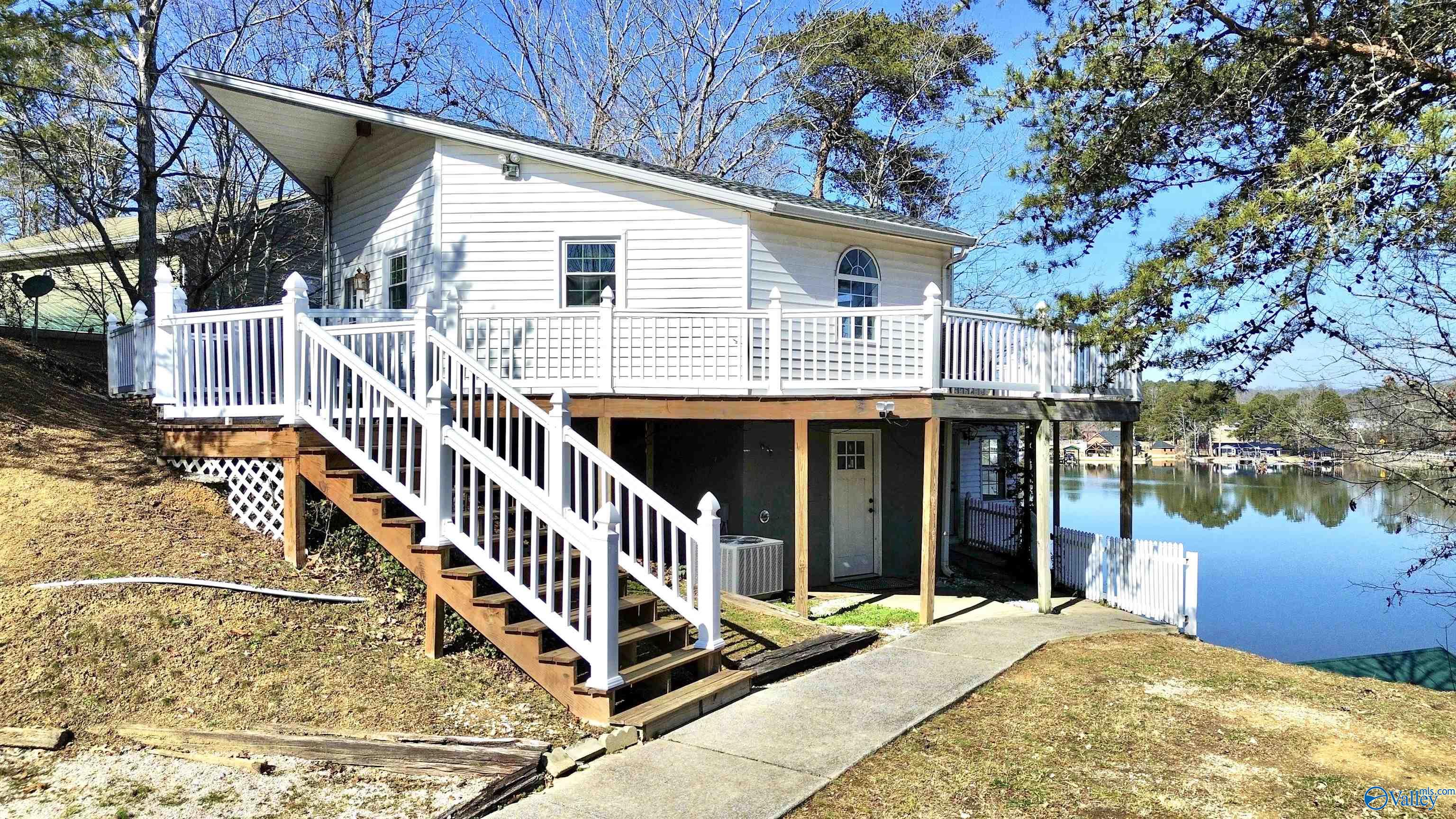 160 Mohawk Trail, Ohatchee, Alabama image 3