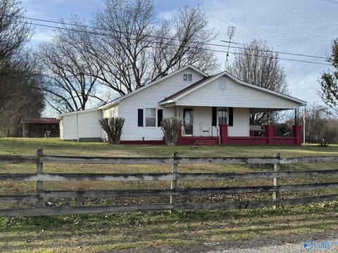 Homes For Sale - 3429 County Road 23<br/> Lawrence County, Mount Hope, AL 35651