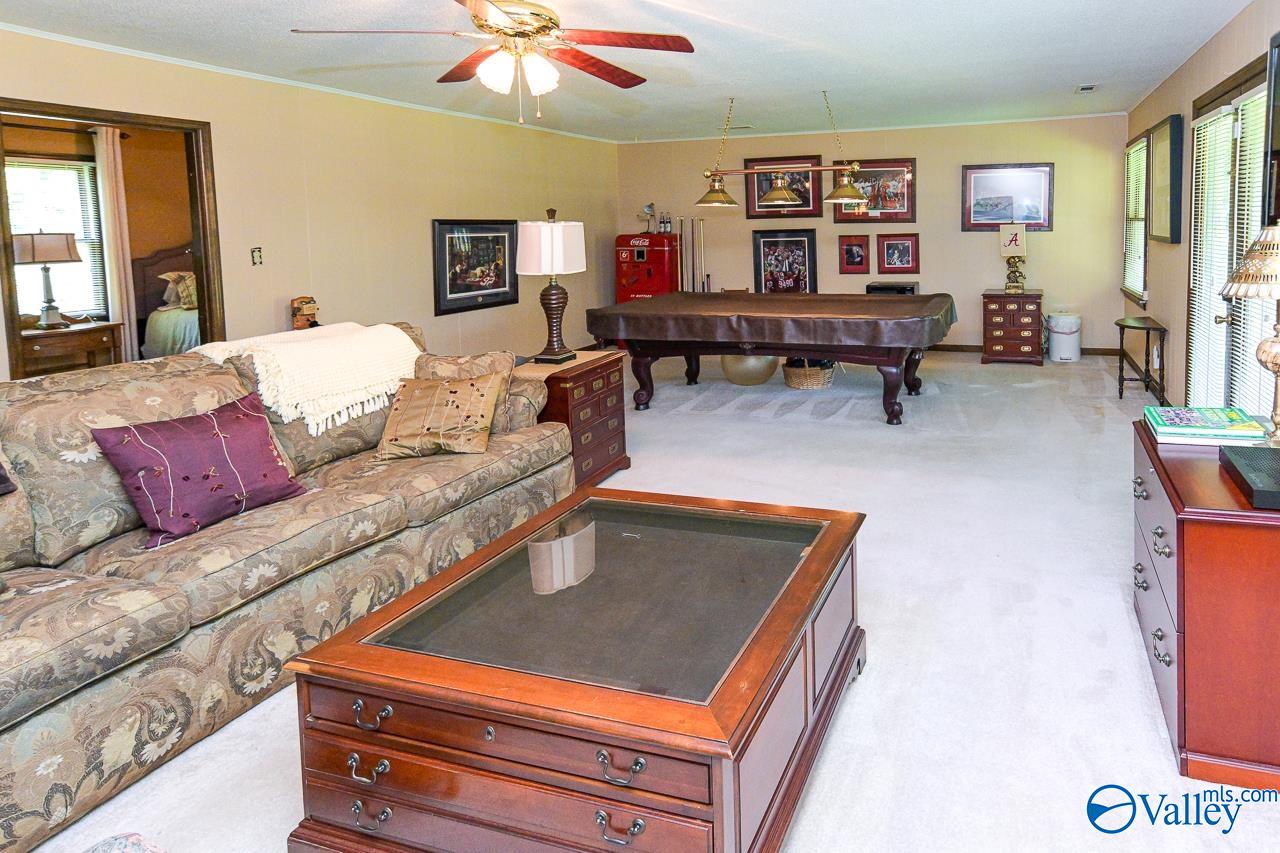 1037 Vestavia Drive, Decatur, Alabama image 26