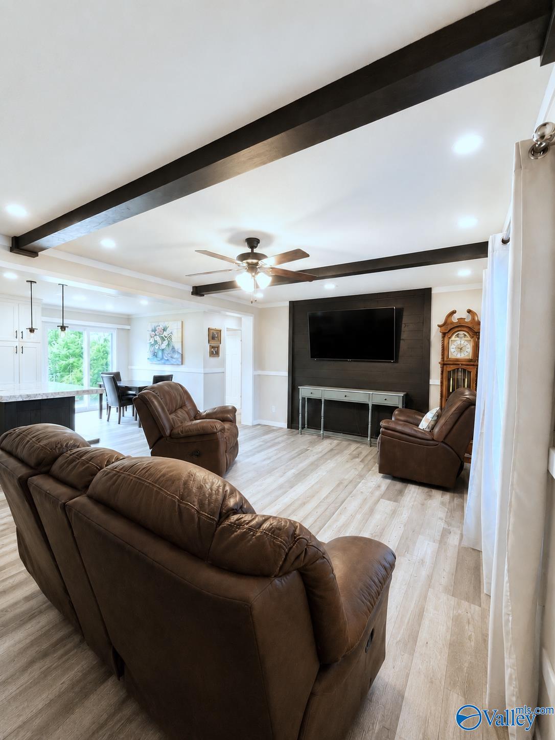4862 Lakeplace Lane